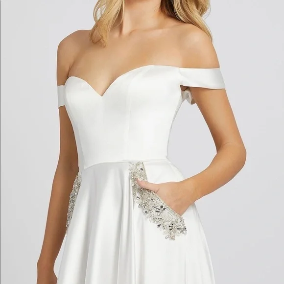 Dress by IEENA white satin chiffon A-line gown with Pockets! Size 8 NWT gorgeous - Picture 2 of 3